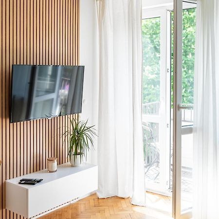 Rentplanet - Apartamenty Przy Palacu Kultury I Nauki วอร์ซอ ภายนอก รูปภาพ