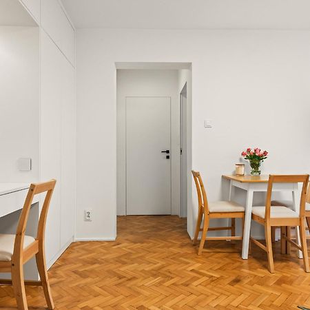 Rentplanet - Apartamenty Przy Palacu Kultury I Nauki วอร์ซอ ภายนอก รูปภาพ